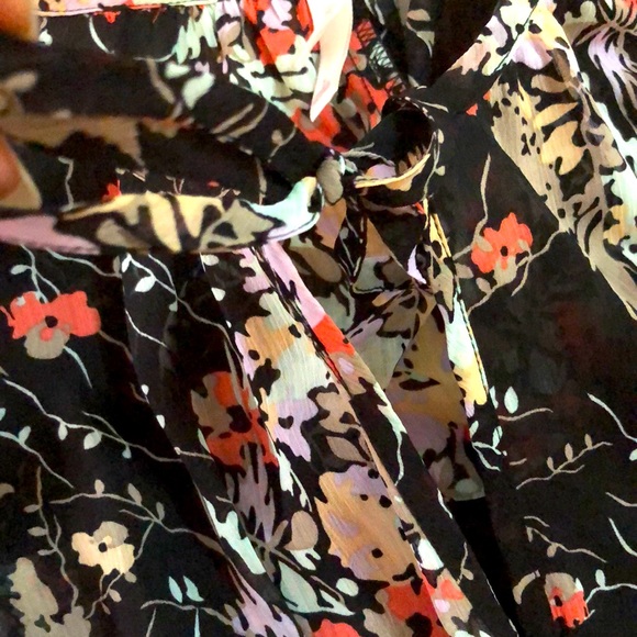 Target Xhiliration Floral Romper - Picture 5 of 10